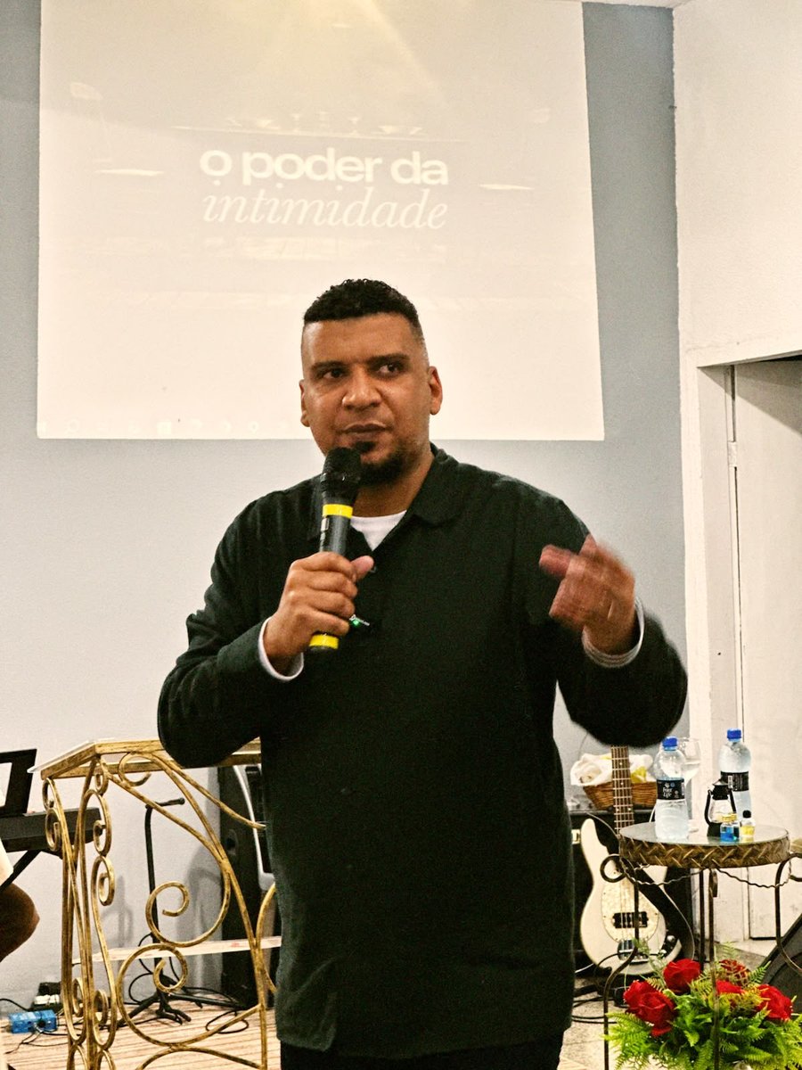 Pr. Jesse Miranda